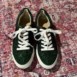Betsey Johnson Sidney Lace up sneaker in emerald green women’s size 7.5